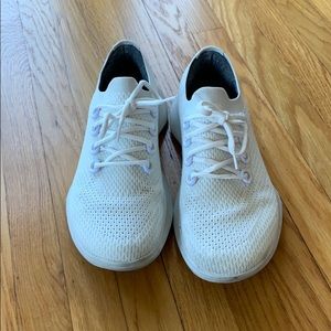 Allbirds All White Dashers size 10.5